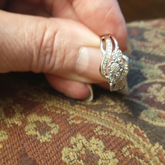 Diamond Ring - Picture 2 of 5